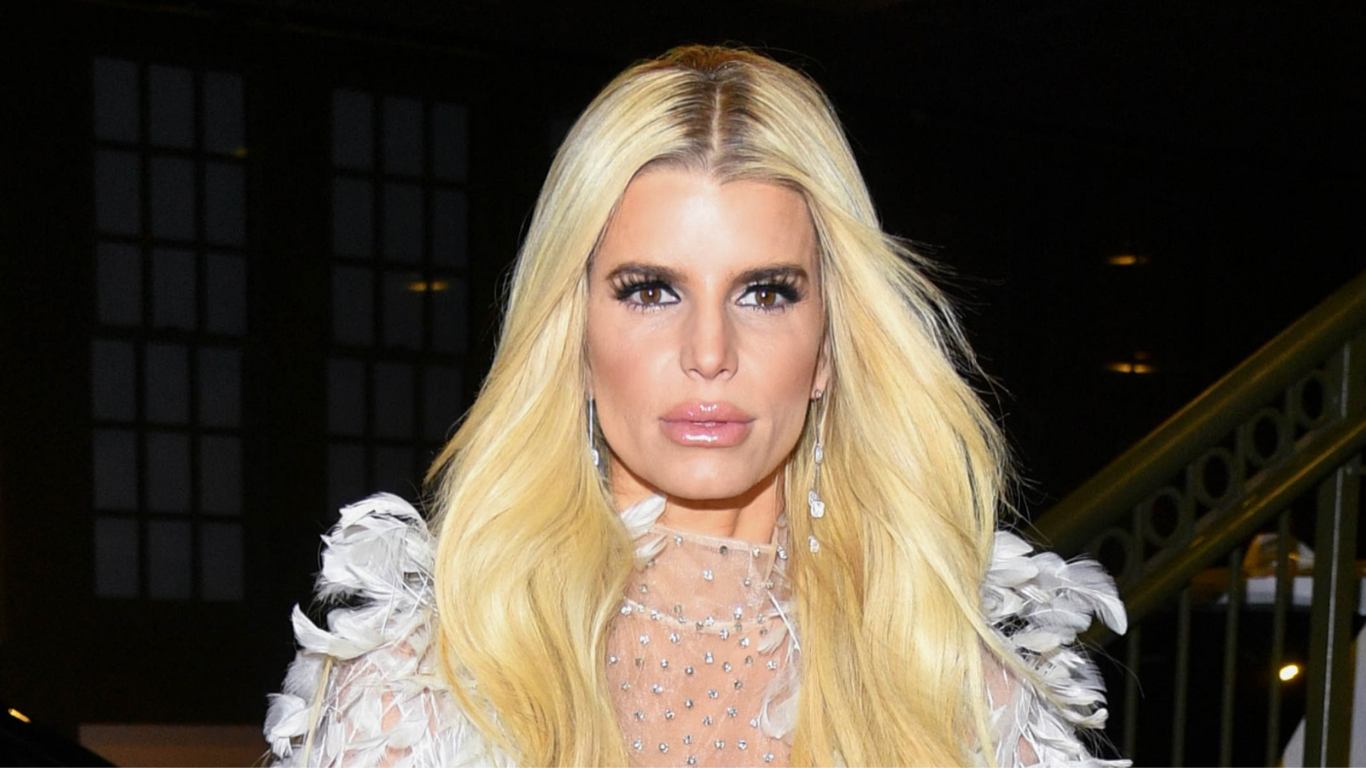 Jessica Simpson’s Net Worth 2026: From Singer to Billion-Dollar Brand