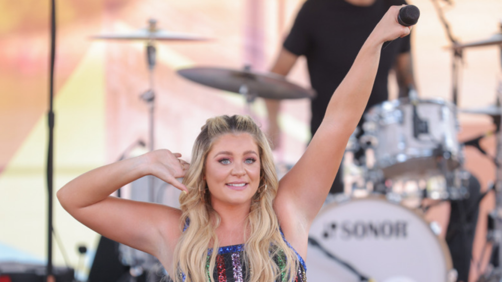 Lauren Alaina net worth
